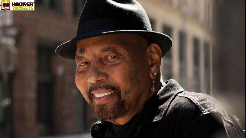 Aaron Neville image