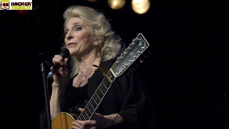 Judy Collins image
